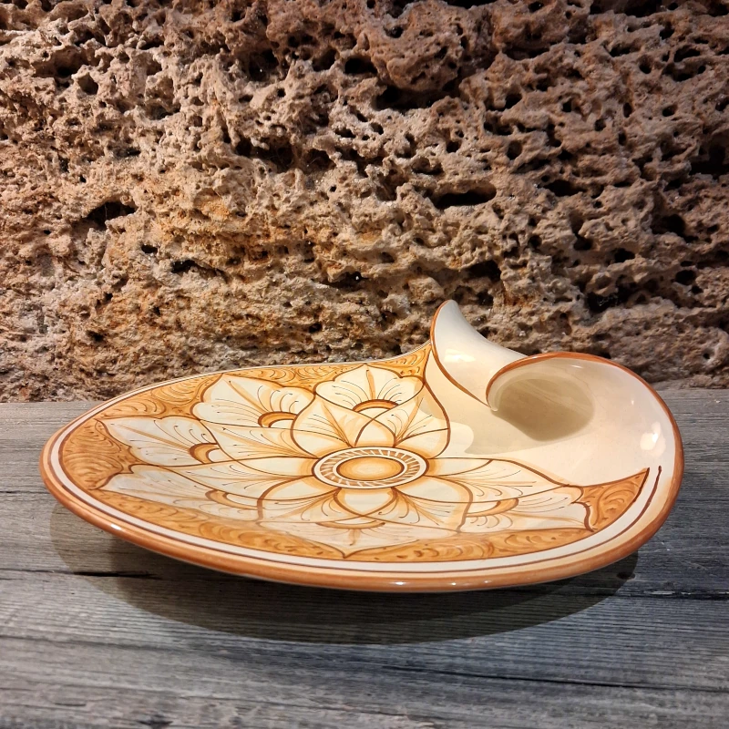 centrotavola dipinto a mano ceramica artistica toscana, ceramic centrepiece hand made in tuscany