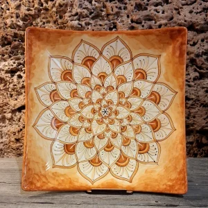 centrotavola quadrato terra di siena in ceramica dipinto a mano, handpainted squared ceramic centerpiece