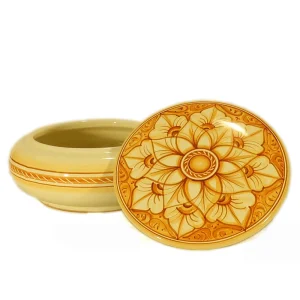 cofanetto rotondo in ceramica fatto a mano in toscana, round box in ceramic handmade in tuscany