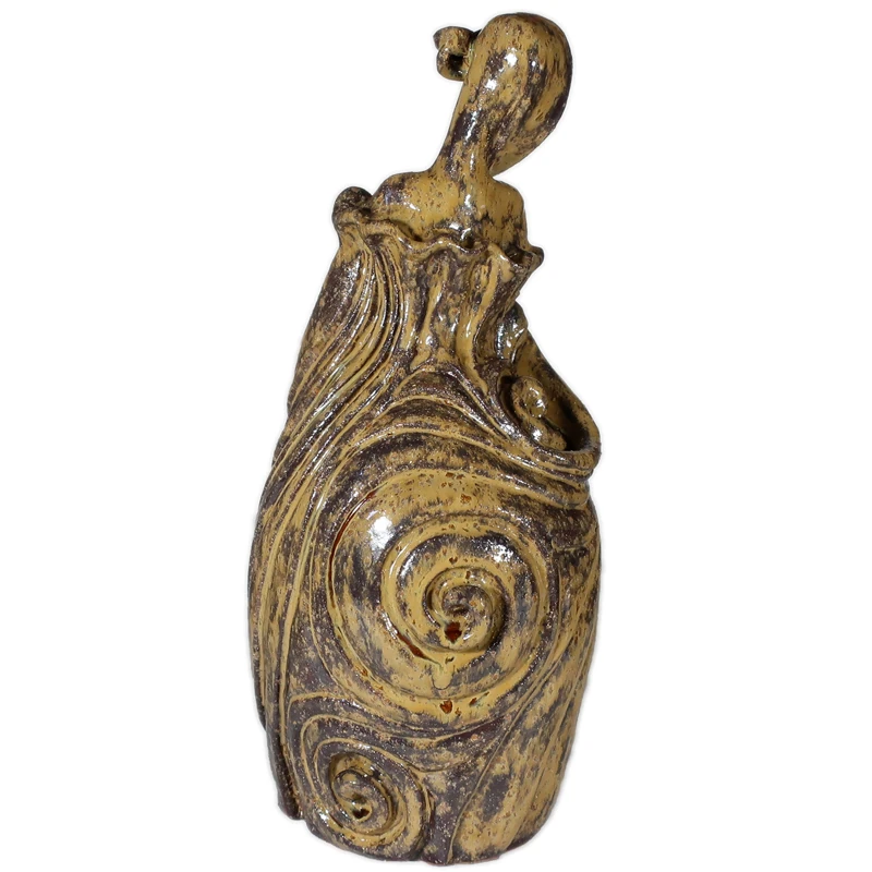 donna con spirali in ceramica, woman with spirals in pottery