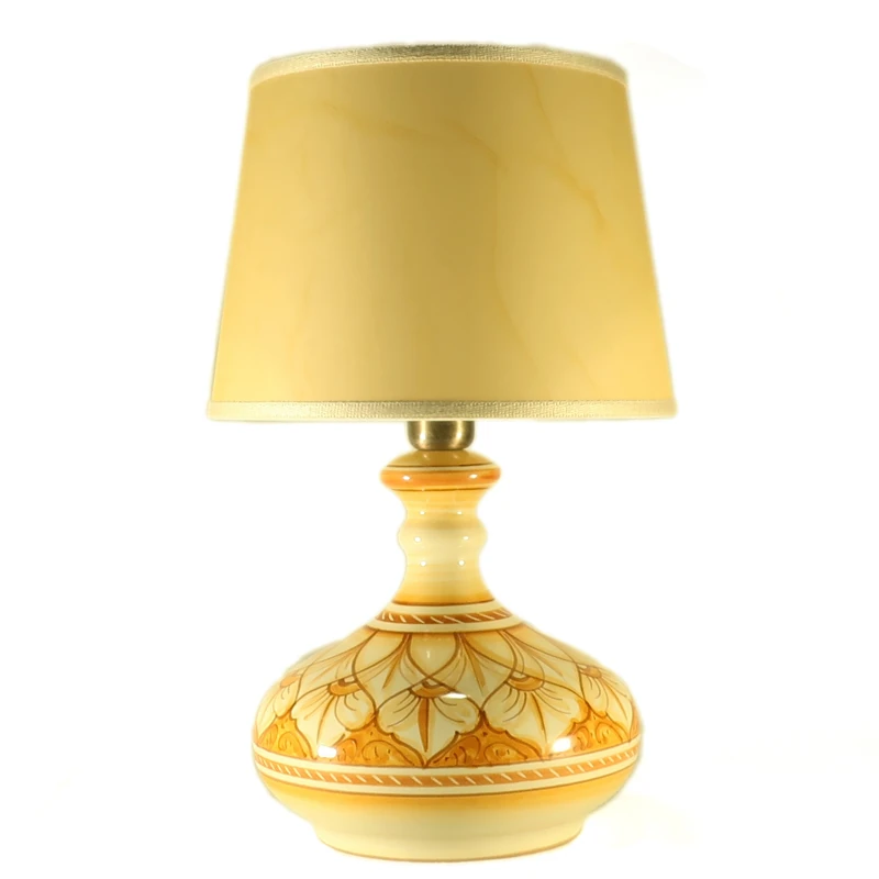 lampada comodino in ceramica dipinta a mano in toscana arancio terra di siena, ceramic bedside lamp handpainted in tuscany