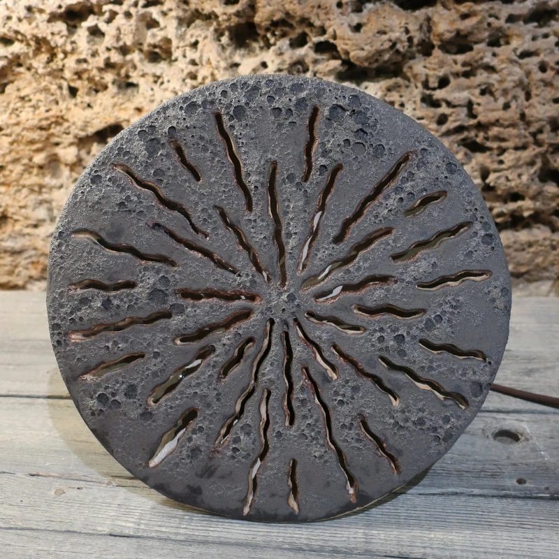 lampada in gres scultura effetto pietra, stoneware table lamp handmade in tuscany