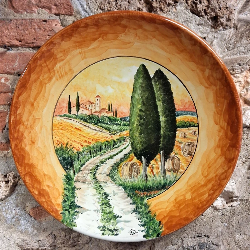 piatto ceramica artistica dipinto a mano terra di siena con paesaggio Toscana, ceramic plate orange color with handpainted tuscany landscape