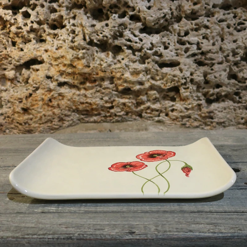 piatto rettangolare con papaveri rossi dipinto a mano in toscana, red poppies ceramic plate handpainted in tuscany