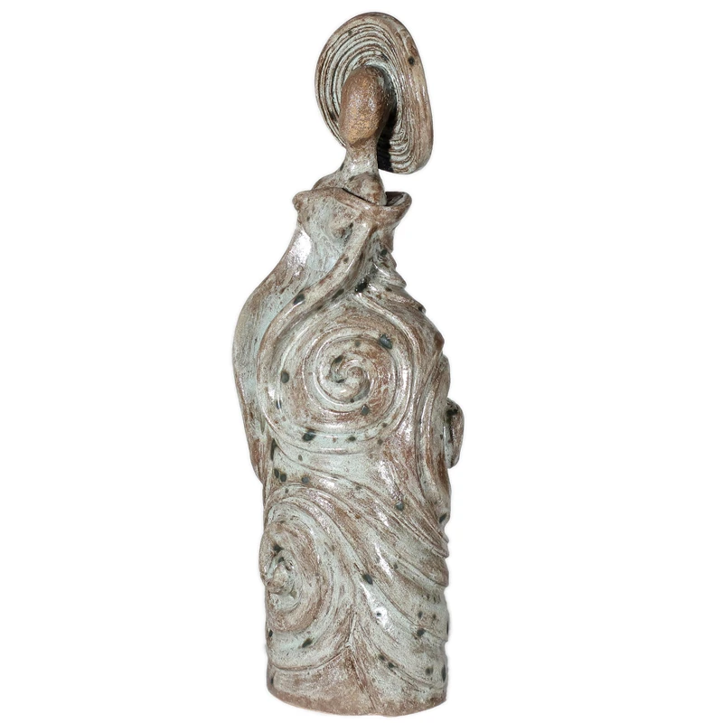 scultura ceramica toscana, tuscan pottery woman sculpture