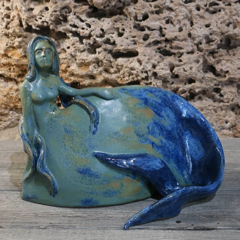 sirena scultura in gres arte toscana, mermaid sculpture in tuscan clay stoneware