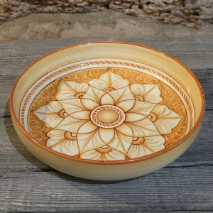 vassoio in ceramica artigianale verde dipinta a mano in toscana, green bowl centerpiece in ceramic handmade in tuscany